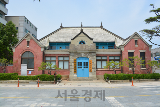 구 군산세관 본관 정면 /사진제공=문화재청