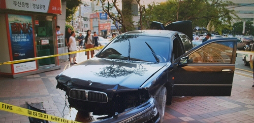 20대 경비원을 숨지게 한 사고차량 (사진=부산경찰청)