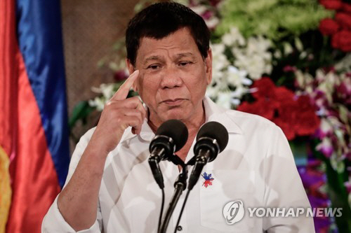 로드리고 두테르테 필리핀 대통령은 부패 경찰들을 향해 살해 위협 및 욕설을 퍼부었다. /연합뉴스