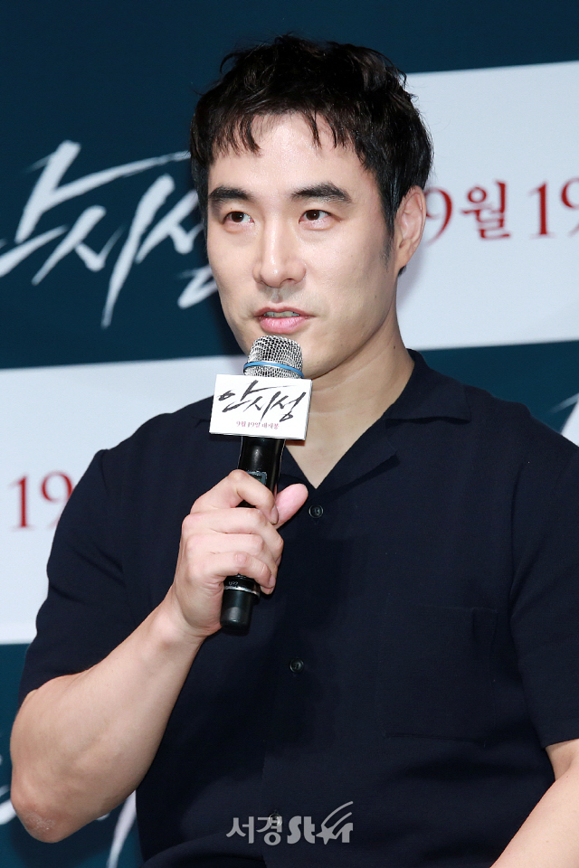 배우 배성우가 영화 ‘안시성’ 제작보고회에 참석했다.