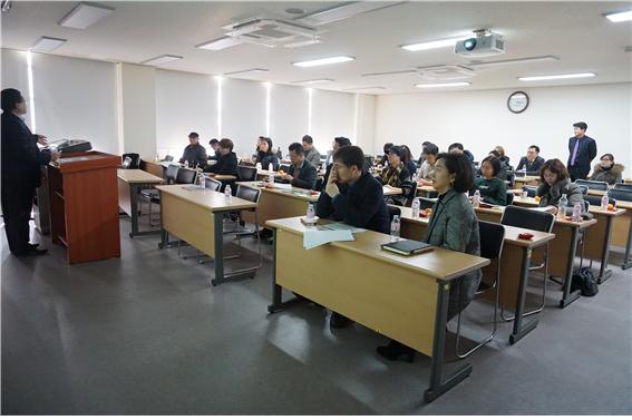건국대학교 미래지식교육원 부동산학전공 수업 모습
