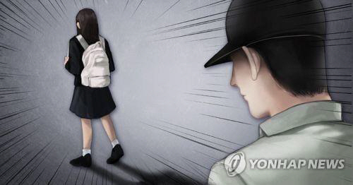 10대 女 강제추행·폭행·몰카 촬영한 의무경찰, 항소심서 3년 6개월 선고
