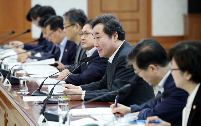 이낙연 국무총리가  31일 서울 종로구 정부서울청사에서 열린 도시재생특별위원회에 참석, 발언하고 있다./연합뉴스