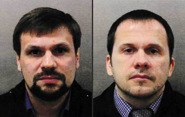 영국 경찰이 5일(현지시간) 공개한 전직 러시아 이중스파이 암살시도 용의자 루슬란 보시로프(왼쪽)과 알렉산더 페트로프 /AFP연합뉴스