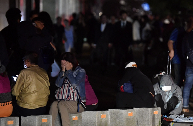 외교부는 일본 북단 홋카이도 남쪽에서 6일 새벽 3시 8분께 발생한 규모 6.7의 지진으로 한국인 여행객 1명이 경상을 입었다고 전했다./연합뉴스