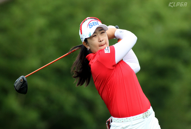 [KLPGA 올포유 챔피언십 2R] 장타퀸 김아림 '이번엔 우승 강타'