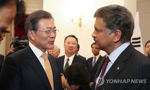 '쌍용차 해고자 전원복직' 문재인 대통령, '매우 기쁘고 감회가 깊다'