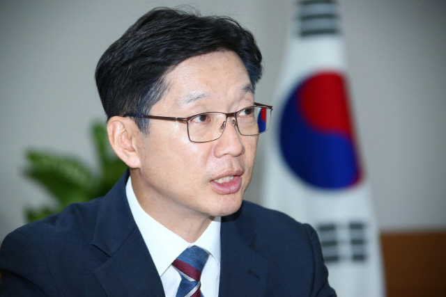 김경수 경남도지사 '기술력 있는 기업 제대로 지원하면 경남경제 재도약 시너지 효과 날것'