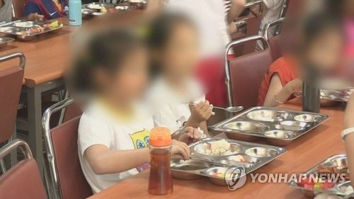'점심 왜 늦게 먹냐' 5세 아동 팔에 상처 낸 교사에 벌금 200만원