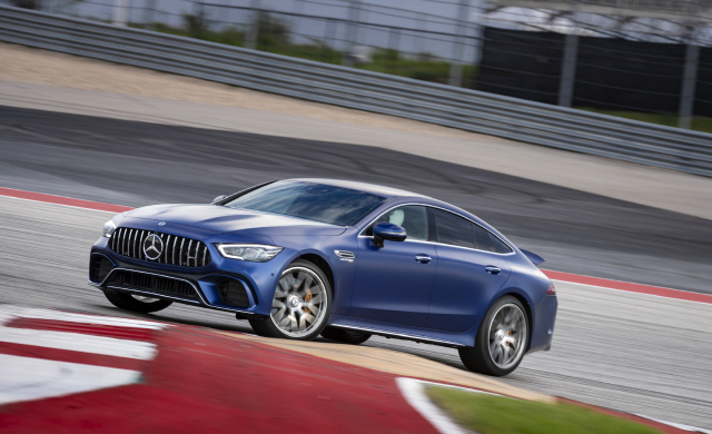 미국 텍사스 오스틴에 위치한 서킷 오브 디 아메리카스(Circuit of the americas)에서 AMG GT 4도어 63S 4매틱 플러스 가 트랙을 달리고 있다./사진제공=메르세데스 AMG·벤츠코리아