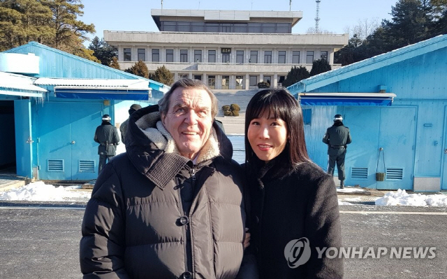 슈뢰더 김소연 결혼, 독일 전 총리와 통역사의 '운명적 만남'