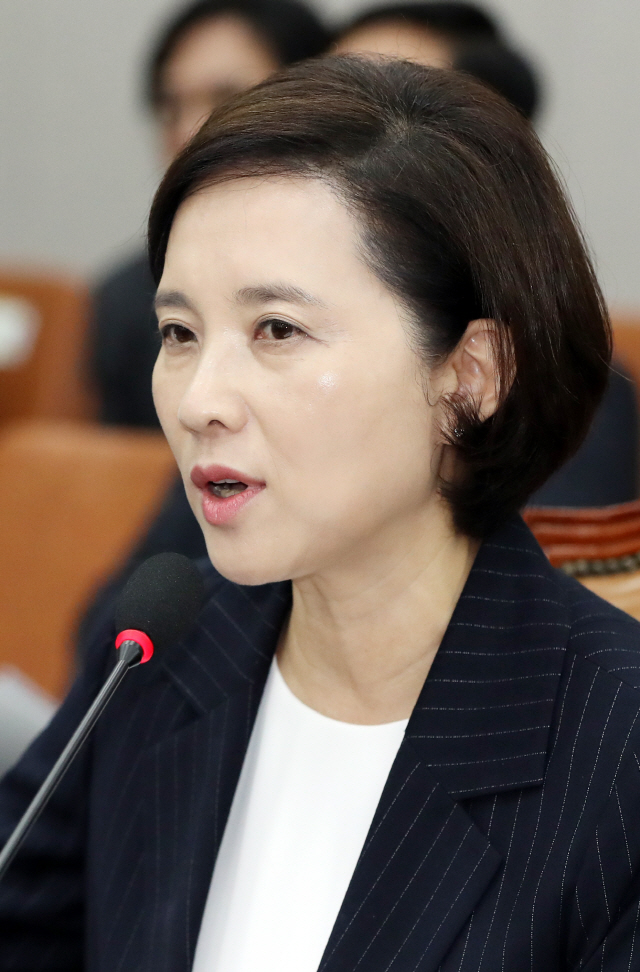 유은혜 부총리 겸 교육부장관 후보자가 지난달 국회 교육위원회에서 열린 인사청문회에서 위원들의 질문에 답하고 있다./사진=연합뉴스