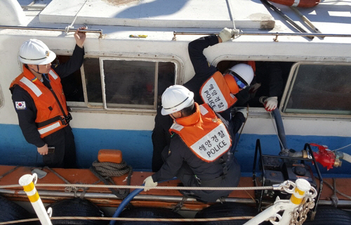 12t급 통선 마산 해상에서 침수…인명 피해 無