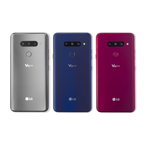 LG전자의 플래그십 스마트폰 ‘V40 씽큐(ThinQ)’ /사진제공=LG전자