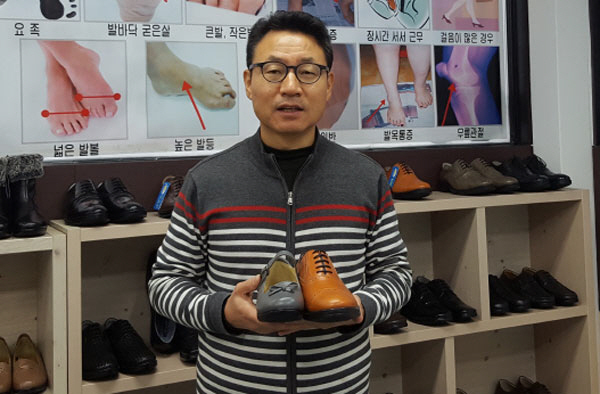 [혁신성장 이끌 中企 히트 상품] <10> 건강을 생각하는 '기능성 신발' 디소마1588