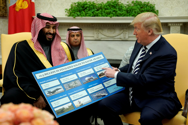 [겉과 속 다른 트럼프]'언론인 암살 의혹' 사우디엔 말로만 처벌...무기수출 지속