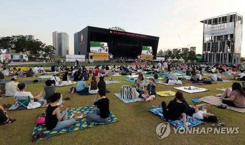 인천 송도 달빛축제공원 야외 공연장 /연합뉴스 자료사진