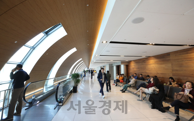 김포공항 10년 만에 새 단장...빨라진 수화물 처리·보안검색, 편의성 훨훨