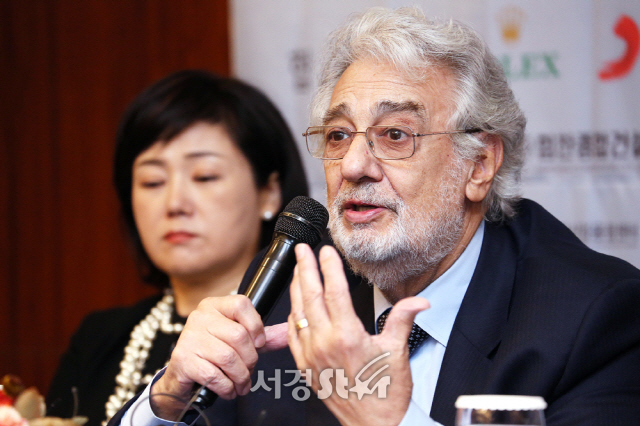 스페인 태생 성악가 플라시도 도밍고(Placido Domingo)가 24일 오후 서울 송파구 잠실 롯데호텔에서 열린 플라시도 도밍고 내한공연 기자간담회에 참석하고 있다. /사진=양문숙 기자