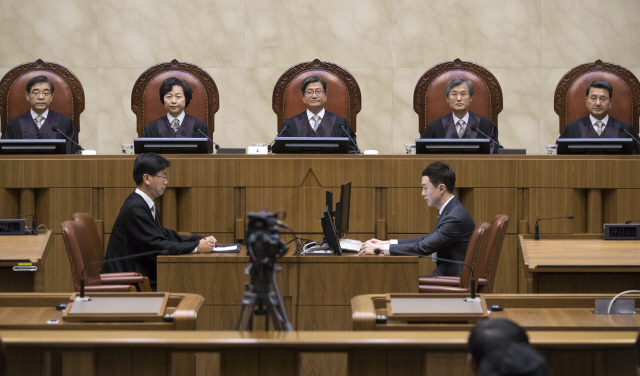 1일 오전 서초구 대법원에서 양심적 병역거부자의 병역법 위법 관련 선고를 위한 대법원 전원합의체가 열리고 있다./연합뉴스