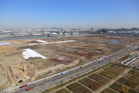 인천항 아암물류2단지 전경. 인천항만공사는 단지 내 10만㎡를 전자상거래 클러스터로 조성할 방침이다. /사진제공=인천항만공사