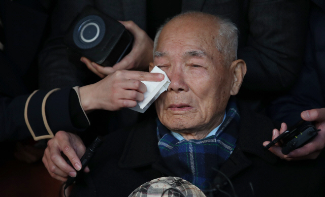 강제징용 판결 관련 日 막말에 결국 총리가 직접 ‘유감’ 표명