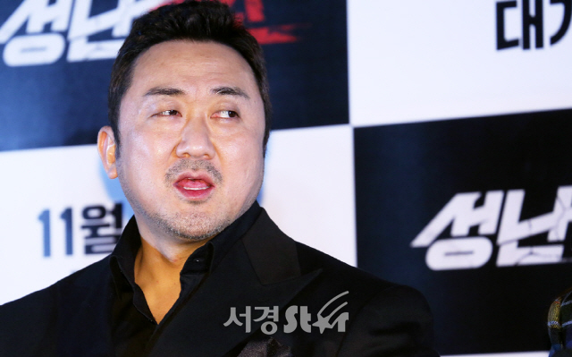 배우 마동석이 8일 오후 서울 중구 메가박스 동대문에서 열린 영화 ‘성난황소‘ 언론시사회에 참석하고 있다.