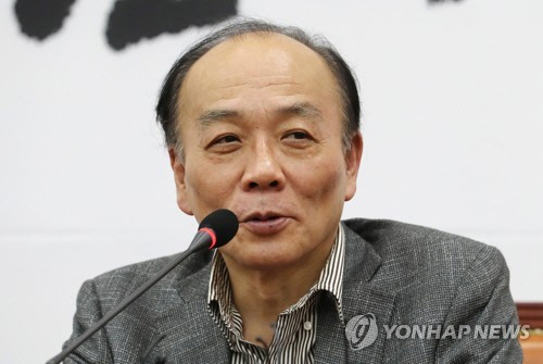 한국당, 한 달 만에 전원책 해촉…전원책 '개혁 거부하는 정당에 미련없다'
