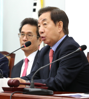 김성태 '경제정책 수정 없다는 김수현, 왜 바꿨나'