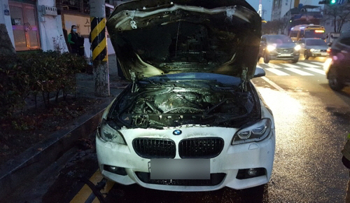 안전검사 마친 BMW 530d에서 화재 발생…인명피해 없어