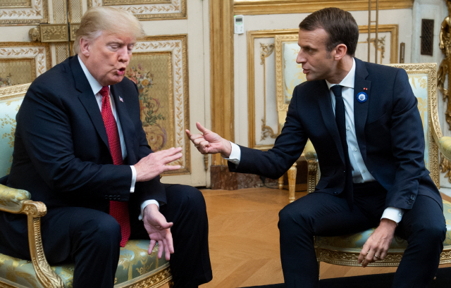 도널드 트럼프(왼쪽) 미국 대통령과 에마뉘엘 마크롱 프랑스 대통령 /AFP연합뉴스