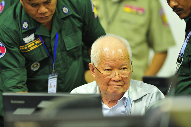 40년 걸린 캄보디아 ‘킬링필드’ 인종청소 재판…주범에 종신형
