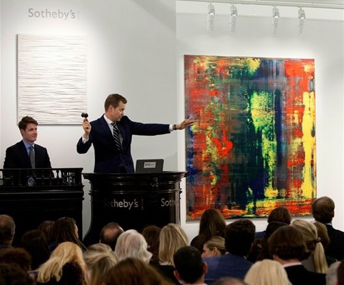 에릭 클랩튼이 소장했던 게르하르트 리히터의 1994년작 ‘추상화(Abstraktes Bild) 809-4’는 2012년 런던 소더비 경매에서 3,400만달러에 팔렸다.