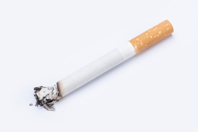지난달 담배 판매량이 1년 전 같은 기간보다 15% 가까이 늘어난 것으로 집계됐다./사진=이미지투데이