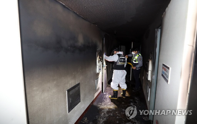 여수 돌산 무인텔 화재 '남녀 투숙객 2명 숨진 채 발견' 경찰 부검 의뢰