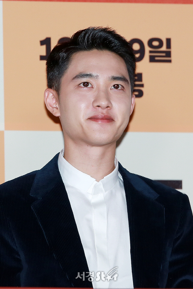 배우 도경수가 영화 ‘스윙키즈’ 언론시사회에 참석해 질의응답 시간을 갖고 있다.