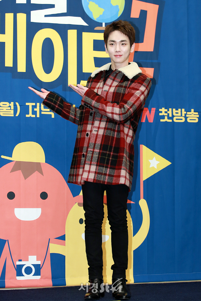 샤이니 멤버 키가 tvN 예능 ‘서울메이트2’ 제작발표회에 참석해 포토타임을 갖고 있다./사진=지수진 기자