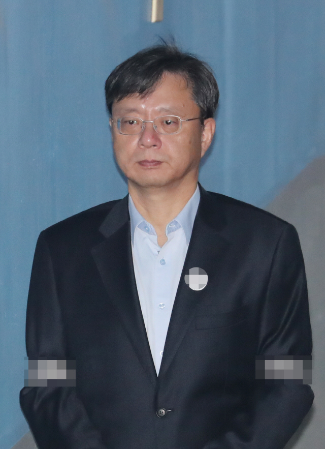 우병우 '불법사찰' 혐의 1심서 실형, 法 '사익 위해 지위 남용'