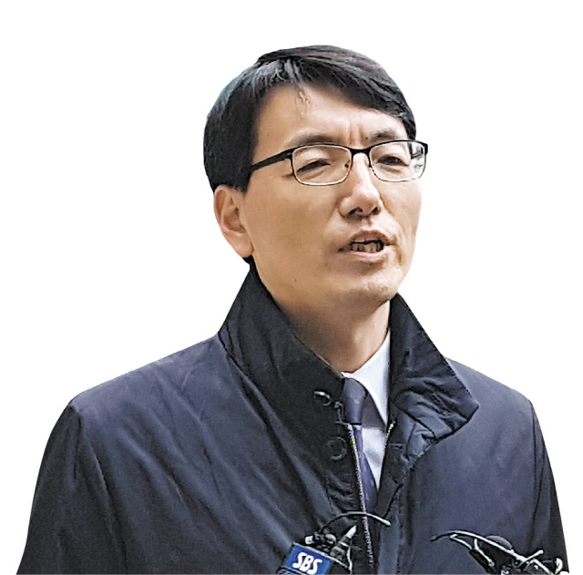 '양승태 인사 보복' 서기호 전 의원 檢 재출석