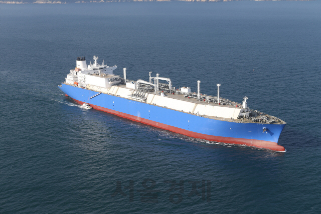 대우조선해양의 액화천연가스(LNG) 운반선. /사진제공=대우조선해양