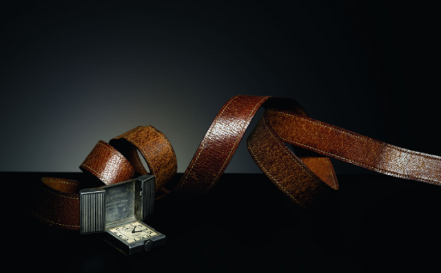 1930년 제작된 Belt Watch. 벨트 버클 안쪽에 다이얼을 장착한 재밌는 제품이다. 사진=에르메스