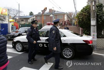 '승복 입고 운전하면 불법이냐'…日 경찰 과잉단속 논란