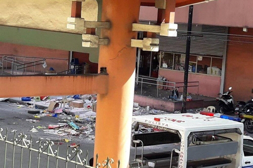 사제폭탄이 폭발한 필리핀 코타바토시의 백화점 입구/ABS-CBN 방송 홈페이지 캡처=연합뉴스