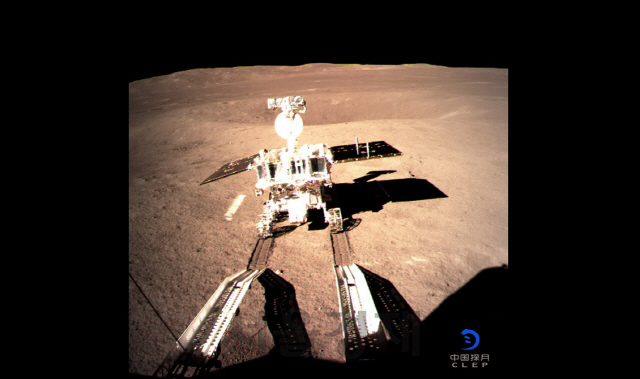 [달 착륙 50년, 요동치는 우주패권]달 토양 활용해 벽돌 만들고 4D 프린팅으로 기지 짓는다