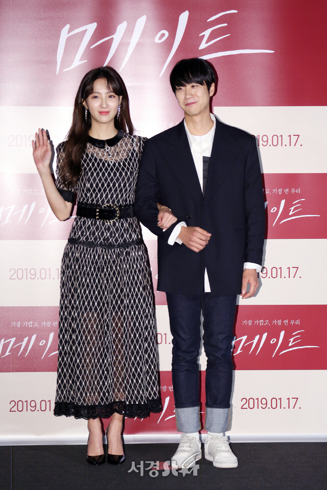 배우 심희섭, 정혜성이 8일 오후 서울 CGV용산아이파크몰에서 열린 영화 ‘메이트’ 언론시사회에 참석하고 있다.