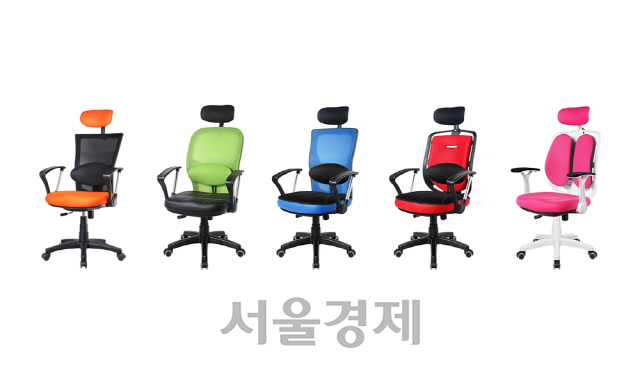 퍼스퍼코리아에서 제조·유통하고 있는 사무용 의자 제품은 허리 통증을 완하해 인기몰이를 하고 있다. /사진제공=퍼스퍼코리아