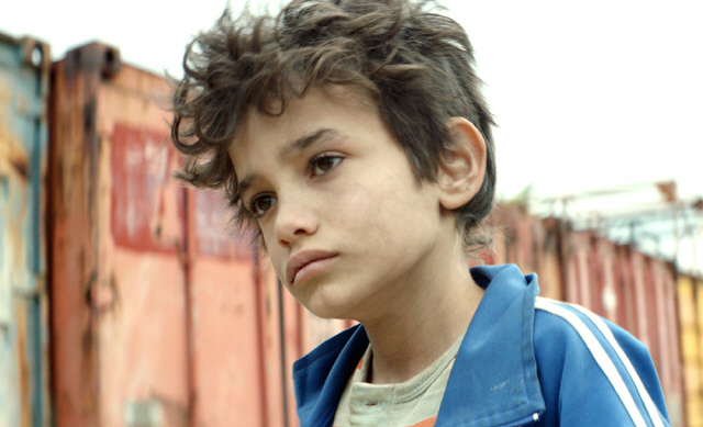 시리아 난민으로 레바논 베이루트 거리의 소년이었던 자인 알 라피아는 영화 ‘가버나움’을 통해 전세계의 주목을 받는 배우가 됐고 가족과 함께 노르웨이에 정착했다. /사진제공=그린나래미디어
