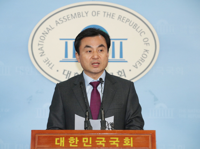 국회 국방위원장 “日, 해상초계기 위협비행 사과해야” 촉구