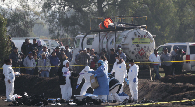 멕시코서 송유관 폭발사고...최소 73명 숨져
