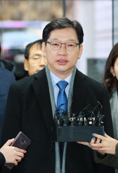 '정치적 동지' 김경수·안희정, 이번주 법 심판대...누가 웃을까